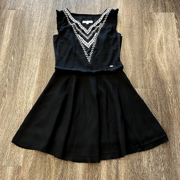 EUC E-Land Black White Embroidered Layered Skirt Dress Sz Small Fit & Flare Boho - Picture 11 of 13